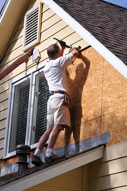 How To Choose The Right Materials for Your Siding Installation in 'Hustisford, WI